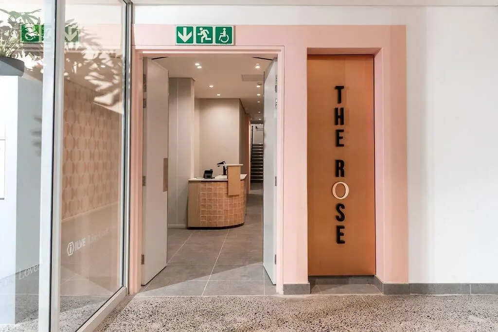 Apartment The Rose 710: Top Floor City Aprt With Balcony Cape Town