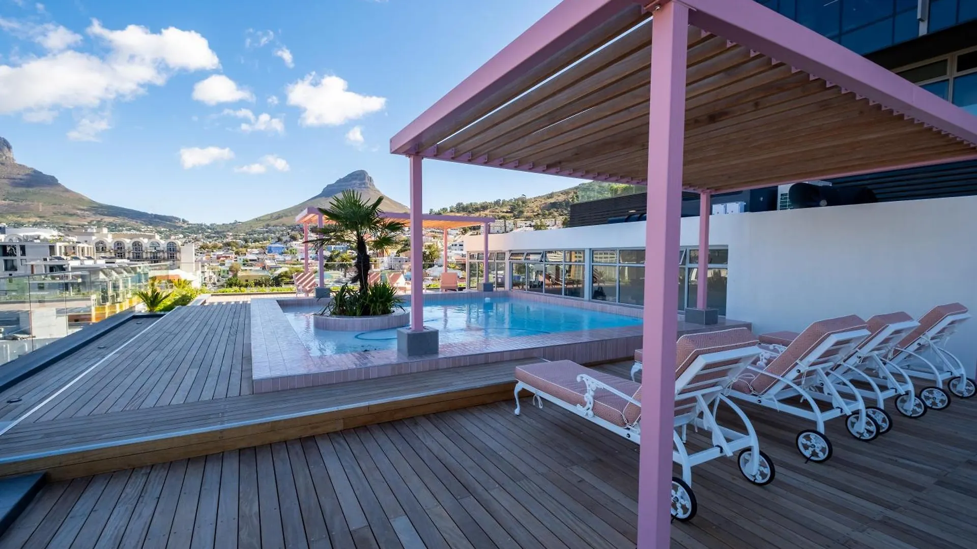 The Rose 710: Top Floor City Aprt With Balcony Cape Town 0*,