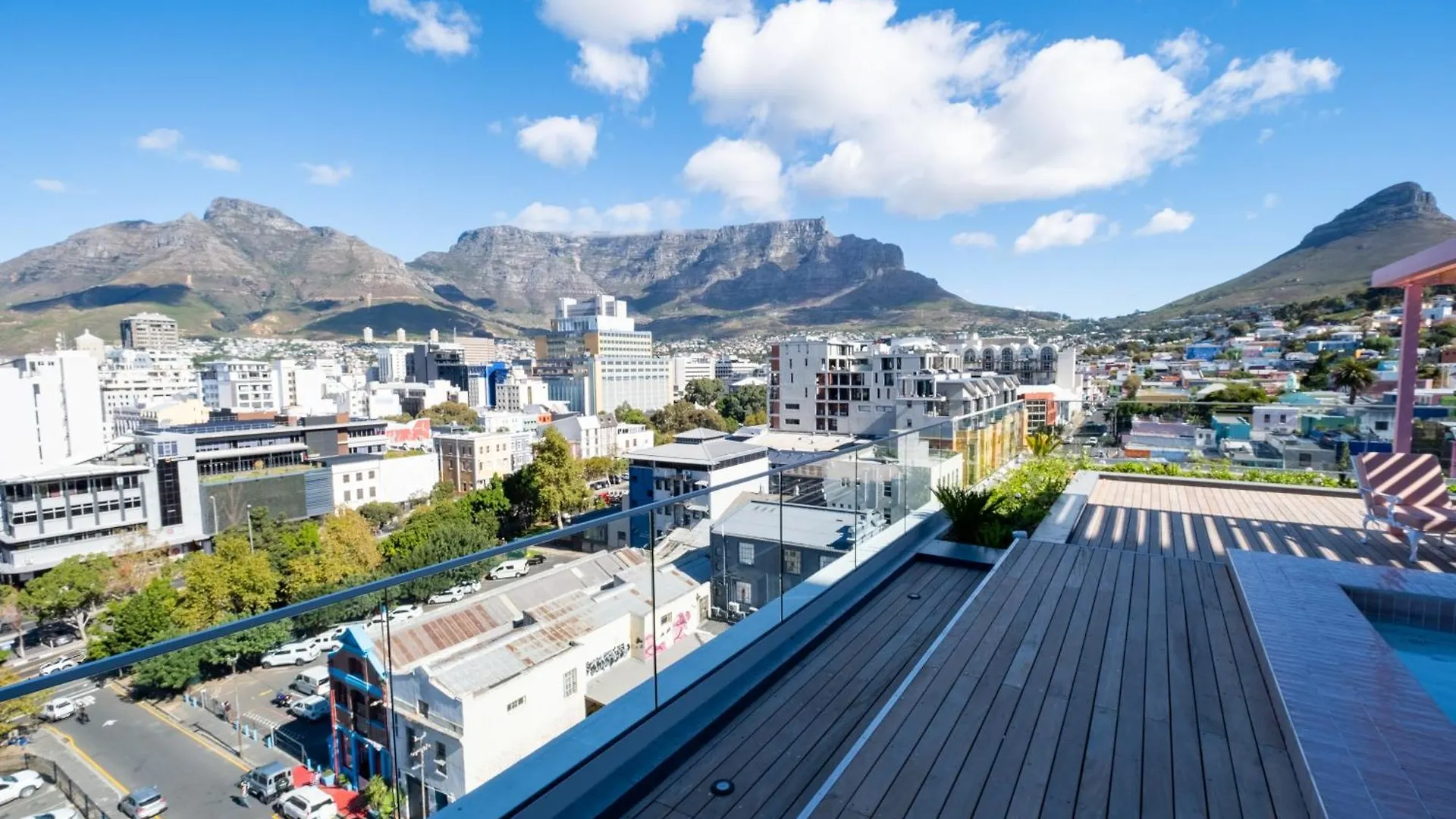 The Rose 710: Top Floor City Aprt With Balcony Cape Town South Africa